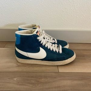 Nike Blazer women’s size 8